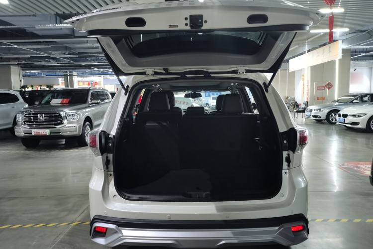 Used Toyota Highlander 2017 2.0T Four-Wheel Drive Luxury Edition 7 Seats Trunk