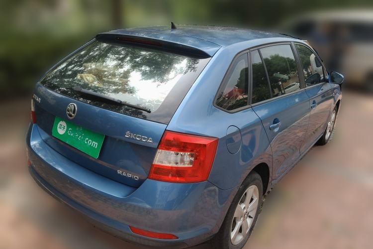 Used Skoda Rapid Spaceback 2014 1.6L Automatic Enjoyment Edition