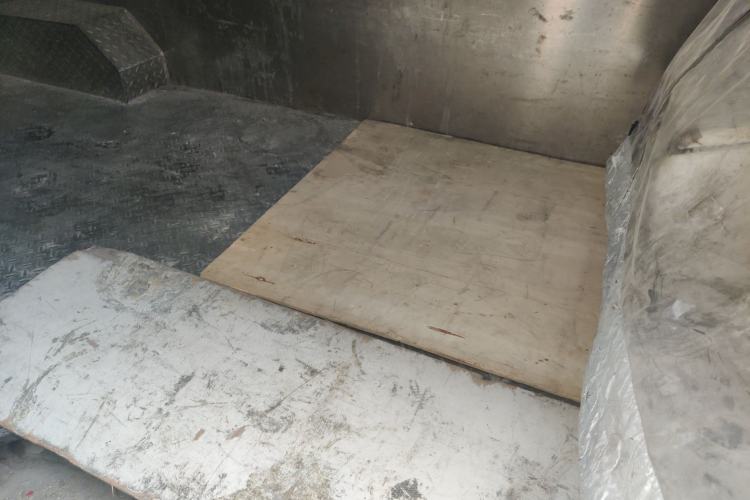 Used King Long Longyao 8 2022 Pure Electric Van Flat Roof 50.232 kWh