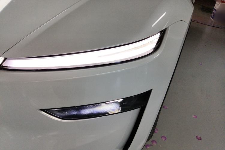 Used Tesla Model Y 2025 Rear-Wheel-Drive Version