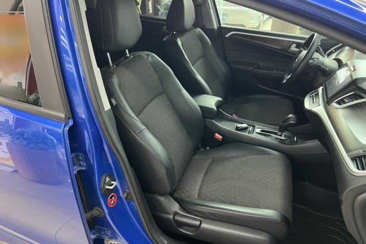 Used Honda Jade 2017 1.8L automatic Comfort version 5 seats Right Front Seat