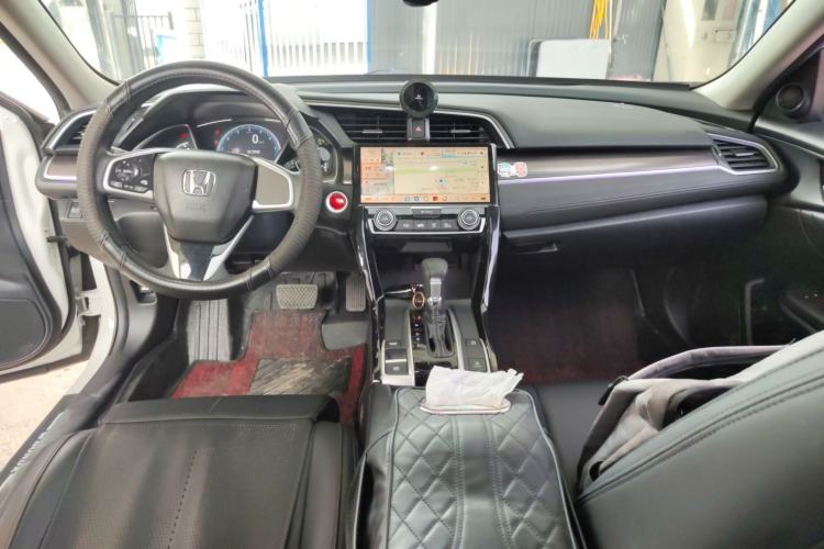 Used Honda Civic 2019 220TURBO CVT Dynamic Edition China VI Center Console