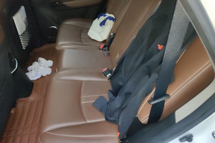 Used BYD Tang New Energy 2015 2.0T Four-Wheel-Drive Flagship Model
