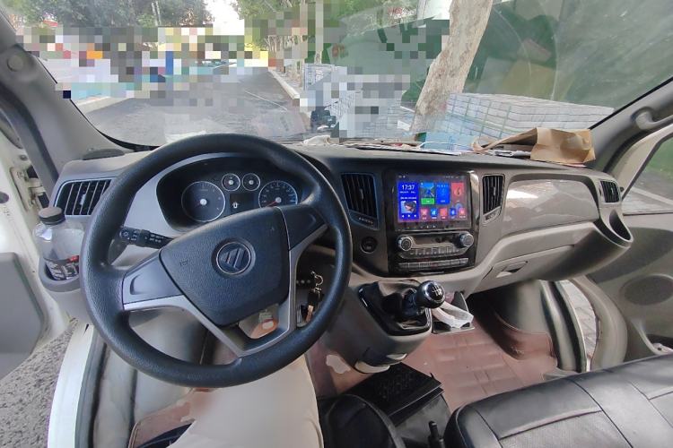 Used Foton Toano 2020 2.0T Van Short Wheelbase Mid-Roof 3-Seater China VI Emission Standard 4F20TC3
