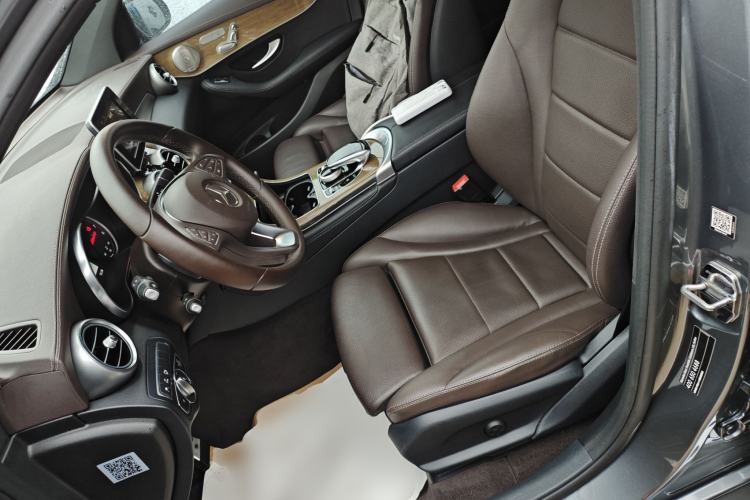 Used Mercedes-Benz GLC Coupe 2018 GLC 260 4MATIC Coupe SUV
