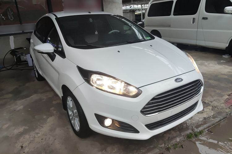 Used Ford Fiesta 2013 Hatchback 1.5L Automatic Fashion Edition