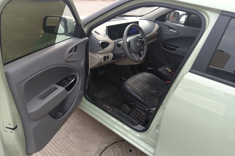 Used ORA White Cat 2022 Upgraded Model 305km Comfort Version Lithium-Ion Battery
