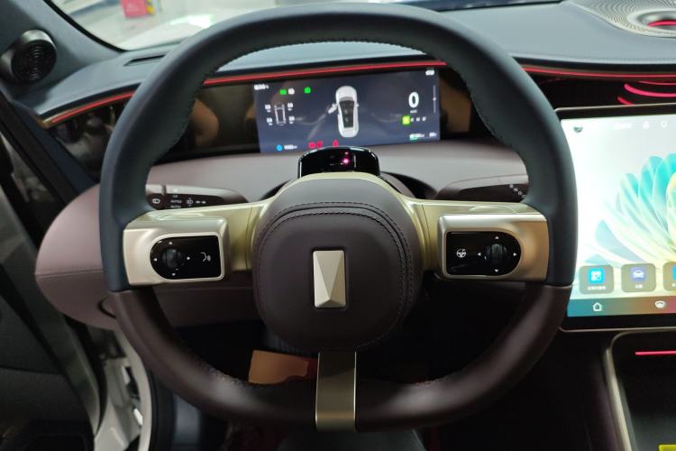 Used Avatr 11 2025 Max All-Electric Four-Wheel Drive