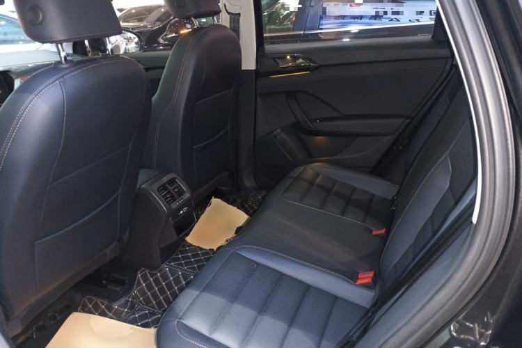 Used Volkswagen Tharu 2022 280TSI Two-Wheel-Drive Luxury Edition Left Rear Seat