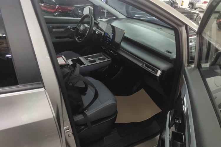 Used AION Y 2025 Plus 510 Smart Edition
