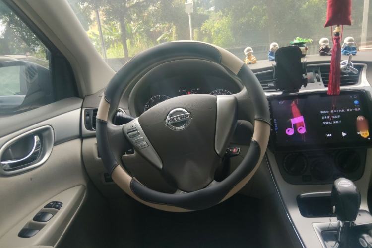Used Nissan Sylphy 2012 1.8XE CVT Comfort Edition Steering Wheel