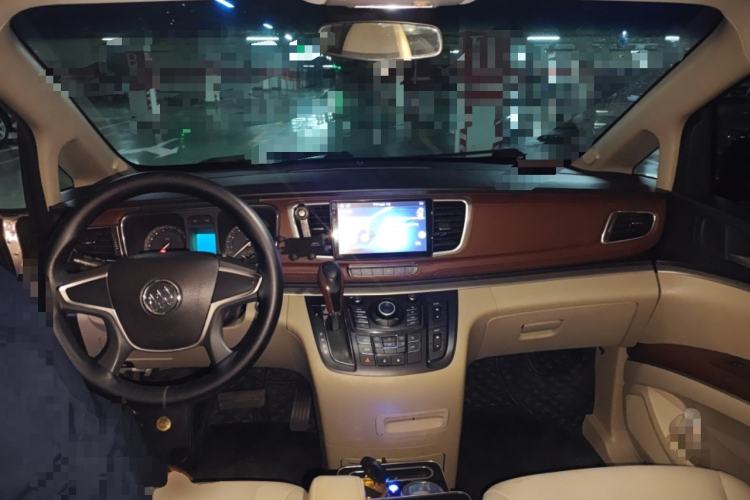 Used Buick GL8 2015 2.4L Luxury Business Premium Edition
