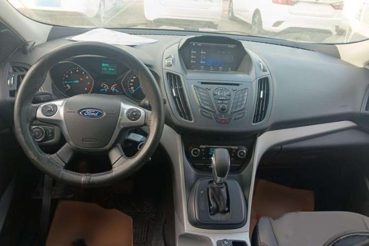 Used Ford Kuga 2015 1.5L GTDi Two-Wheel-Drive Comfort Model
