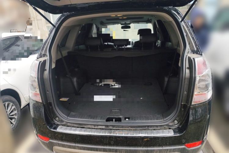 Used Chevrolet Captiva 2012 2.4L 4x4 Flagship Edition 7 Seats Trunk