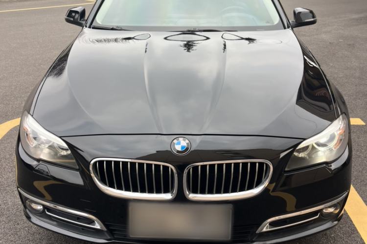 Used BMW 5 Series 2014 520Li Elegant Model
