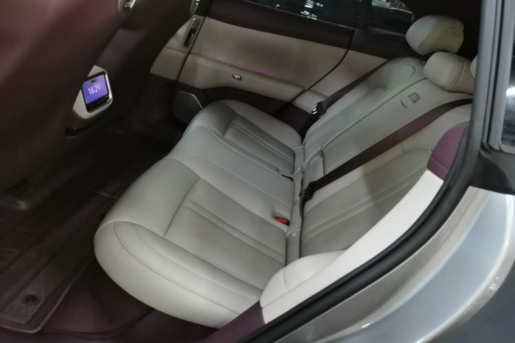 Used Xiaomi Auto YU7 2025 Ultra-Long Range Rear-Wheel Drive Version
