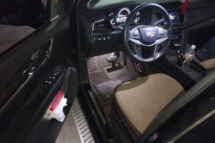 Used Cadillac XT5 2017 Anniversary Edition 28T Four-Wheel Drive Tech Model
