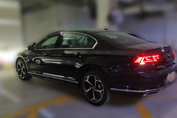 Used Volkswagen Magotan 2026 30 Million Vehicles Selected Model 280TSI DSG Luxury Edition
