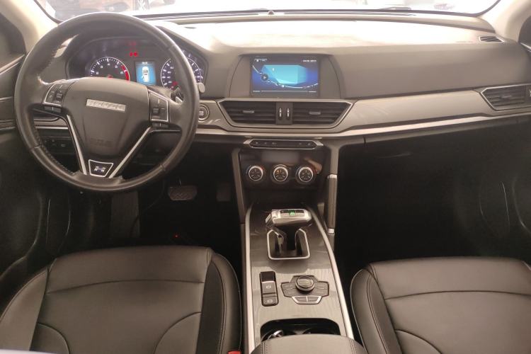 Used Haval H6 2018 Blue Label Sport Edition 1.5T Automatic Two-Wheel Drive Elite Model Center Console