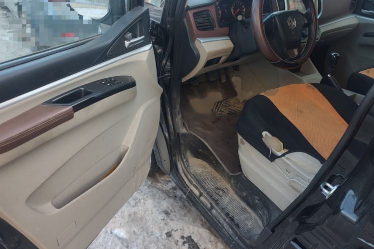 Used FORTHING Lingzhi 2019 Facelifted M5L 1.6L 7-Seater Base Model China VI Standard