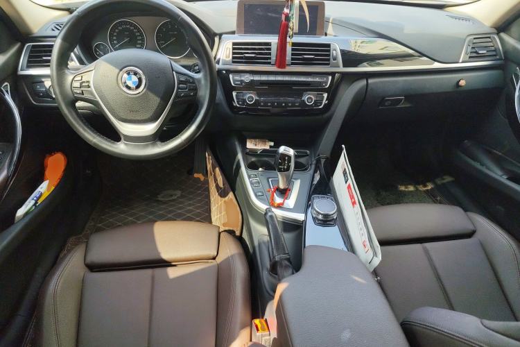 Used BMW 3 Series 2019 320Li Fashion Model
