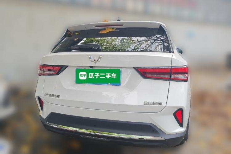 Used Wuling Alvez 2022 1.5L Manual Comfort Version
