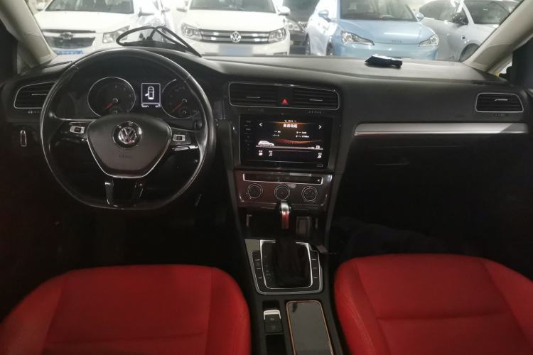 Used Volkswagen Golf 2020 200TSI DSG Comfortable and Ambitious Edition
