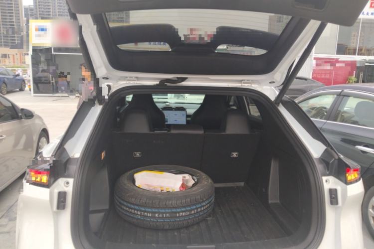 Used Dongfeng Aeolus L7 New Energy 2025 518 Comfort Edition Trunk