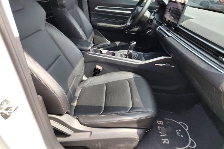 Used Geely Auto Emgrand 2023 4th Generation Champion Edition 1.5L Manual Luxury Model