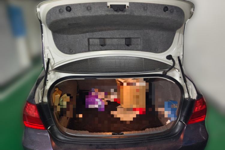 Used BMW 3 Series 2010 320i Sport Edition Trunk