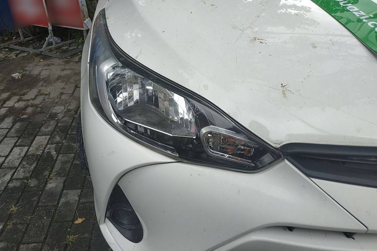 Used Toyota YARiS L Zhi Xiang 2017 1.5E CVT Dynamic Edition Right Front Headlight