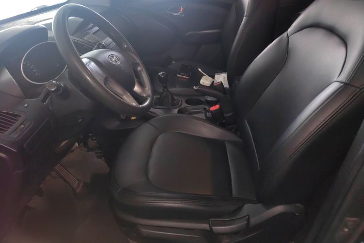 Used Hyundai ix35 2012 2.0L Manual Two-Wheel Drive New Edition GL