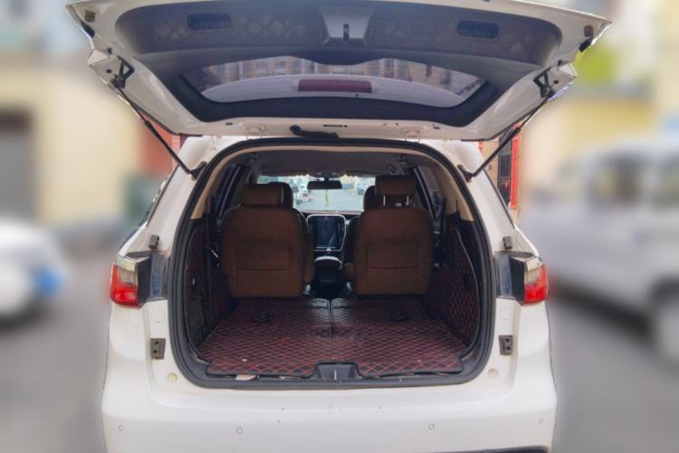 Used BYD Song MAX 2018 1.5T Automatic Smart Connect Luxury 6-Seater