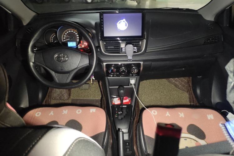 Used Toyota YARiS L Zhi Xuan 2020 X-Trail X 1.5L CVT Leading Edition Center Console