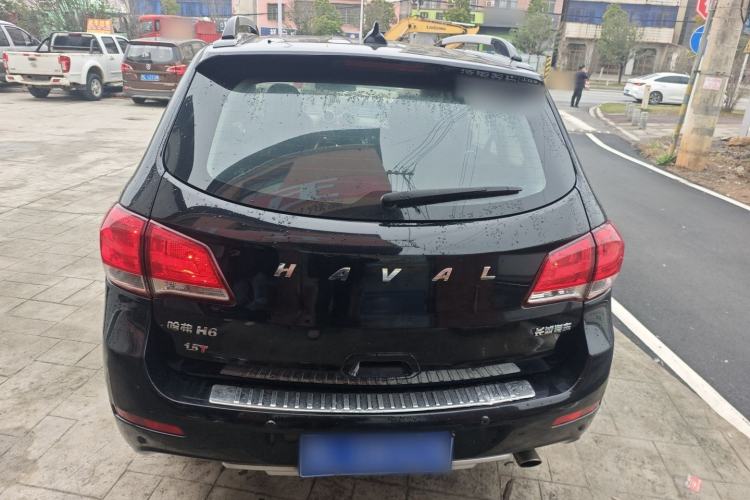 Used Haval H6 2016 Upgraded Model 1.5T Automatic Two-Wheel Drive Elite Version
