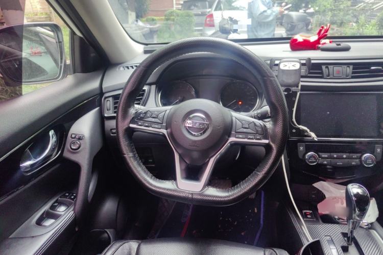 Used Nissan X-Trail 2019 2.0L CVT Smart Connect Comfort Edition 2WD
