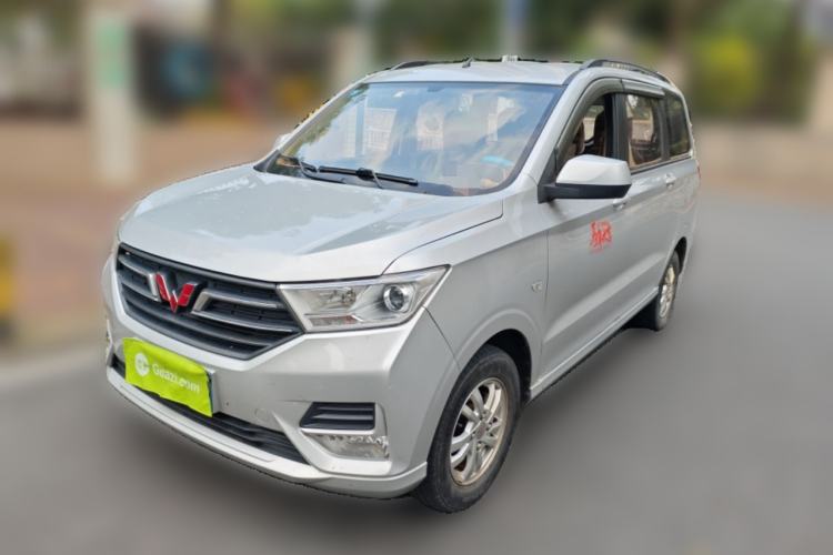 Used Wuling Hongguang 2019 1.5L S Comfort Edition China VI LAR