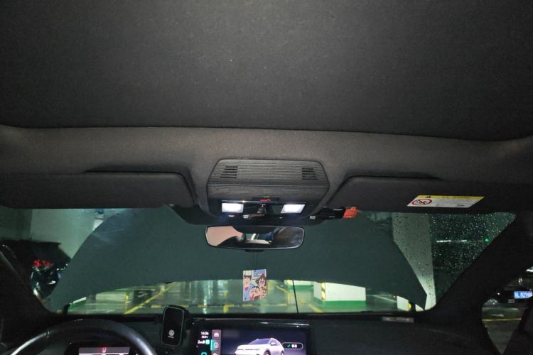 Used Volkswagen ID.4 CROZZ 2021 Long-Range PRO Two-Wheel Drive Version Headliner