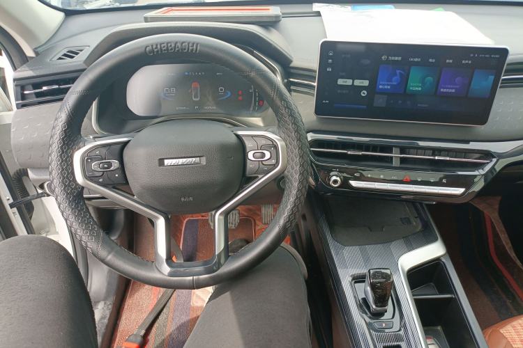 Used Haval LHERY 2022 Jingxiang Edition 1.5T Copper Rabbit Center Console