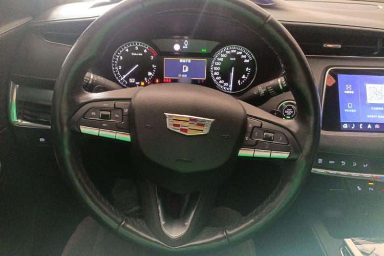 Used Cadillac XT4 2018 28T Two-Wheel Drive Leading Version
