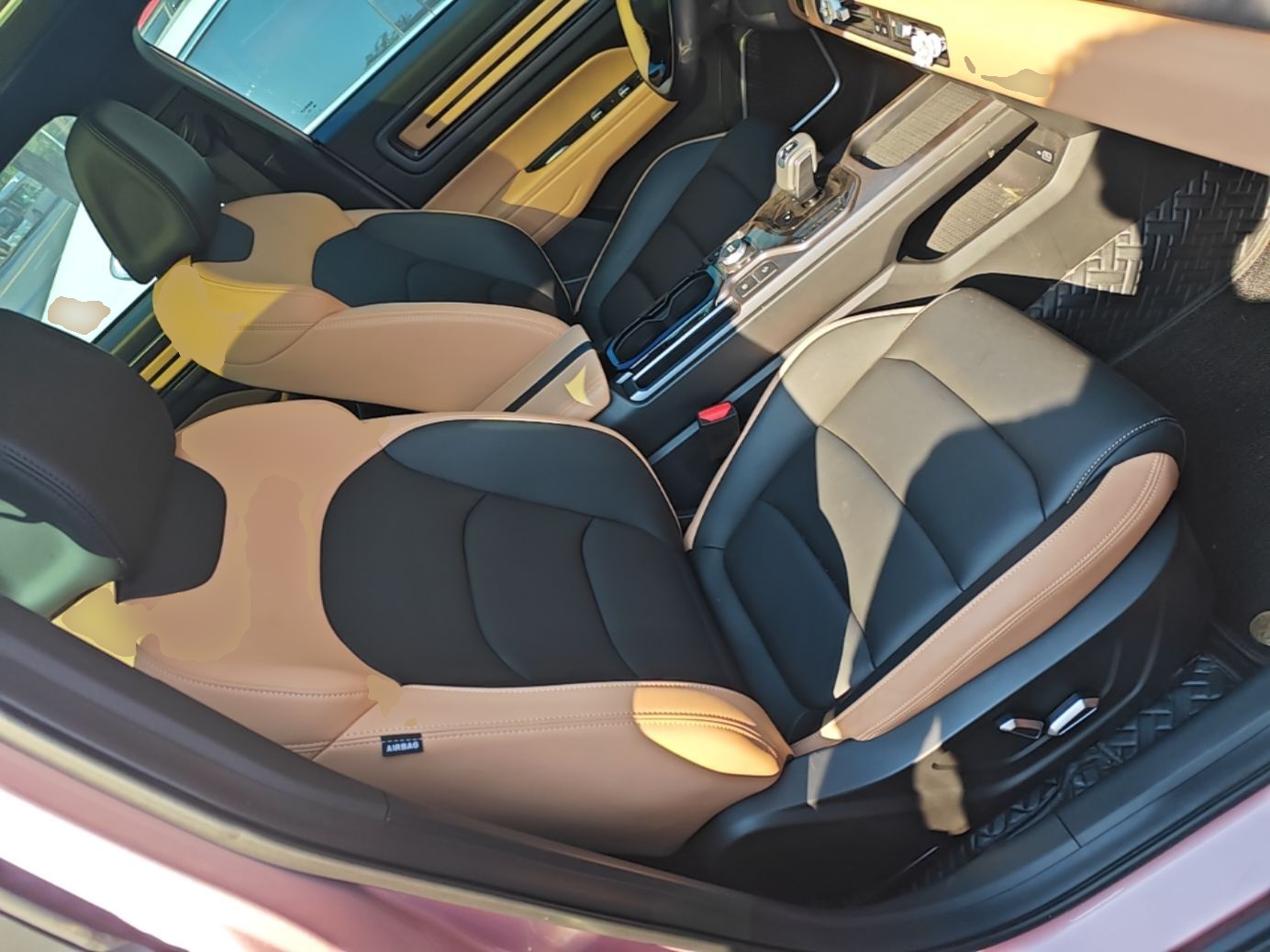 Geely Auto icon 2023 1.5TD Chocolate Luxe Edition — снимка 19