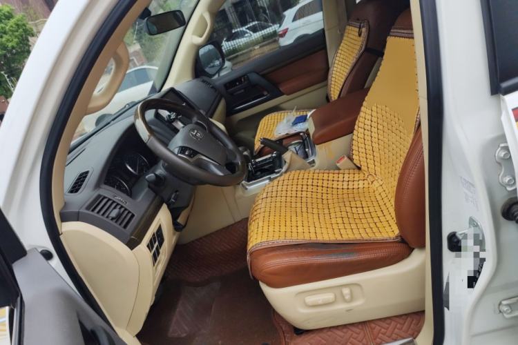 Used Toyota Land Cruiser 
