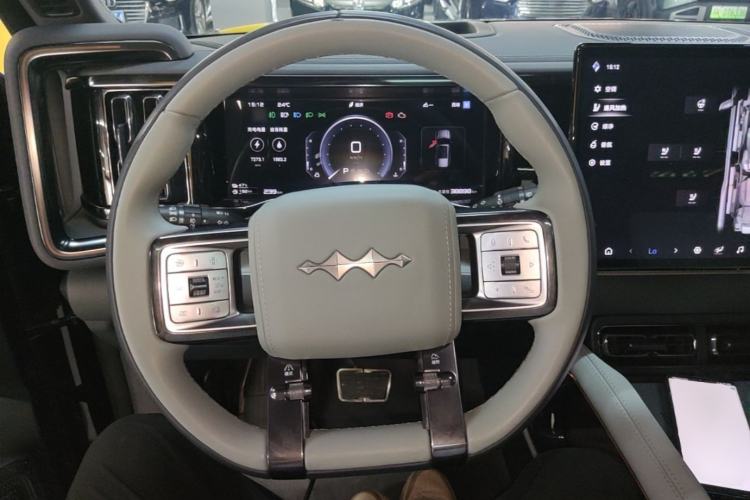 Used Formula Leopard 5 2023 Navigator Edition Steering Wheel