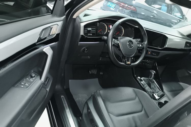 Used Volkswagen Tayron 2022 280TSI Two-Wheel Drive Luxury Smart Connectivity Version
