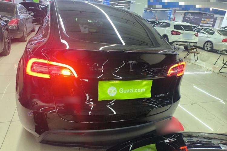 Used Tesla Model Y 2021 Long-Range All-Wheel-Drive Version 3D7
