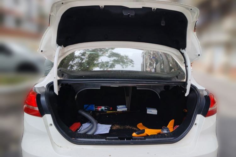 Used Ford Focus 2017 Sedan 1.6L Manual Comfort Plus SmartDrive Edition
