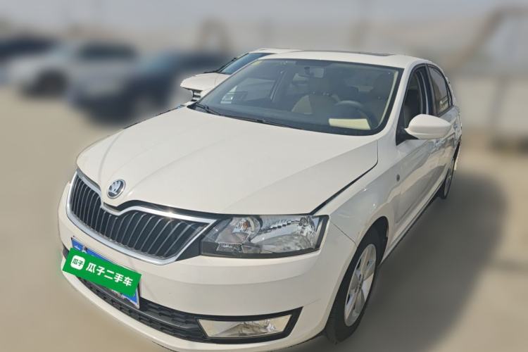Used Skoda Rapid 2015 1.6L Automatic Smart Selection Model