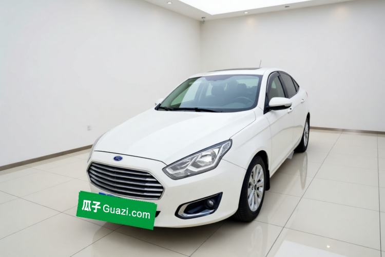 Used Ford Escort 2015 1.5L Manual Fashion Edition