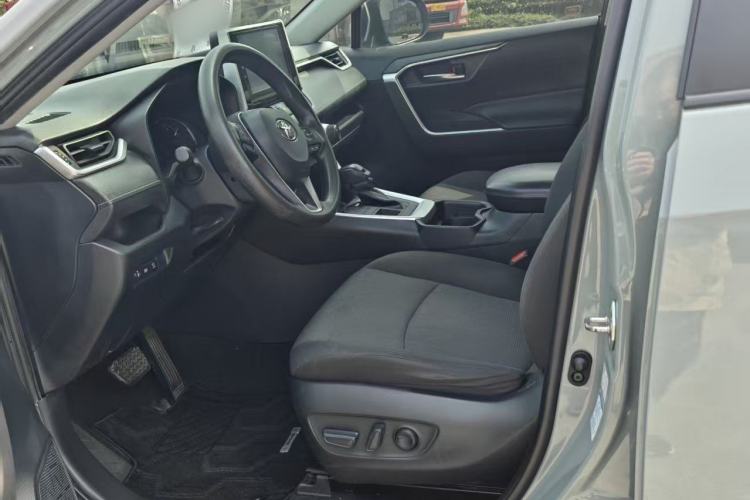 Used Toyota RAV4 2020 2.0L CVT 4x4 Trend Edition