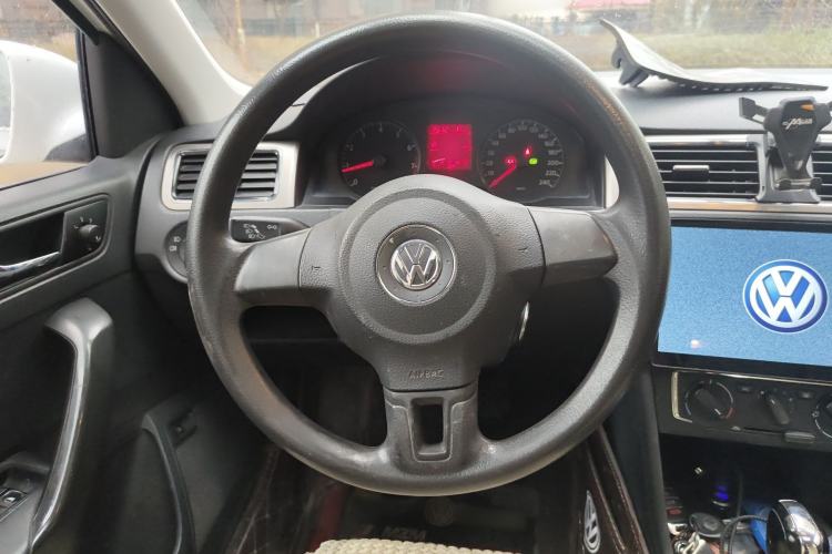 Used Volkswagen Santana 2013 1.6L Automatic Comfort Edition Steering Wheel